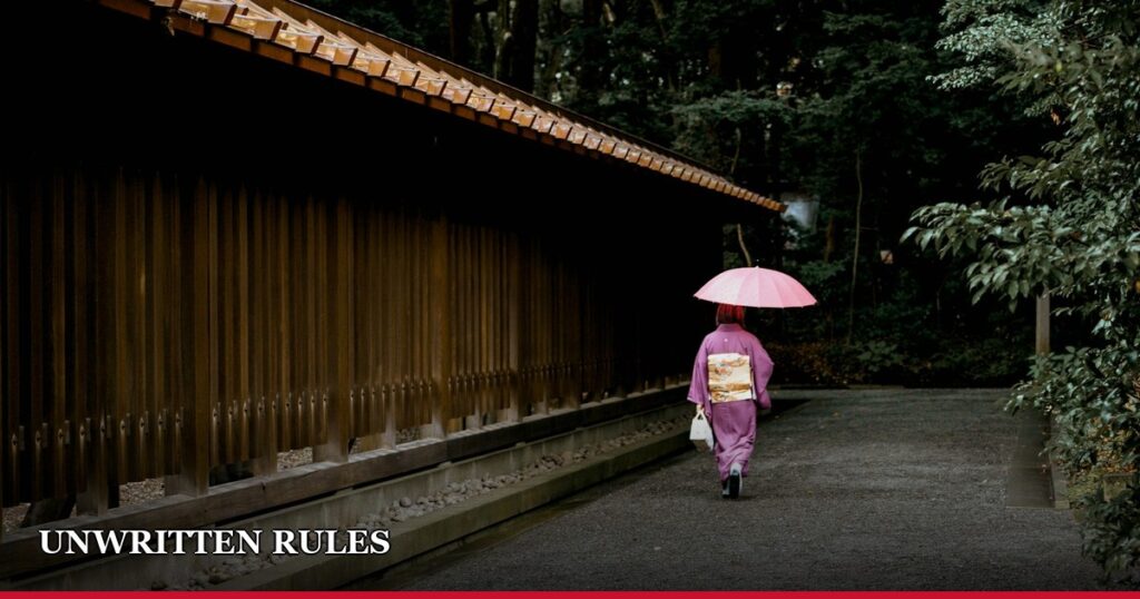 Umbrella Culture in Japan — The Unwritten Rules of Staying Dry