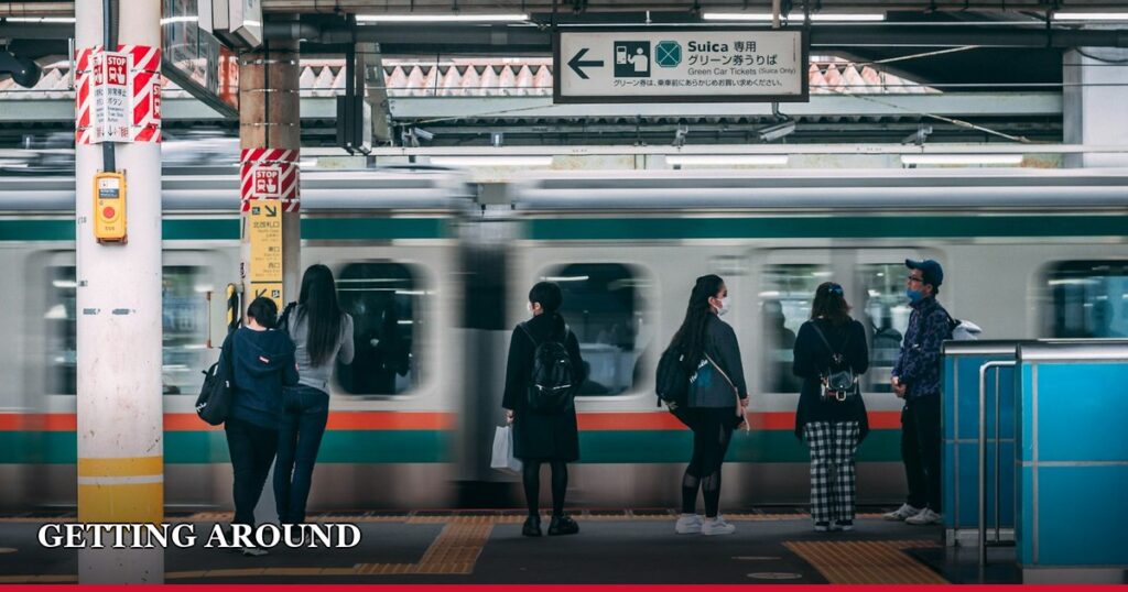Why Are Japanese Trains So Quiet? — The Unwritten Rules You Need to Know
