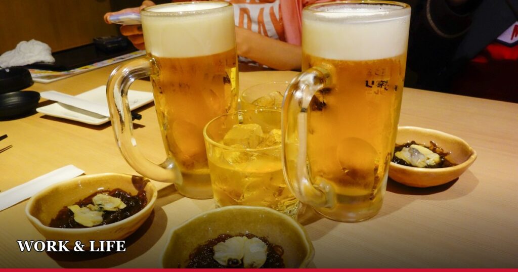 Nomikai: The After-Work Drinking Culture That Powers Japanese Relationships