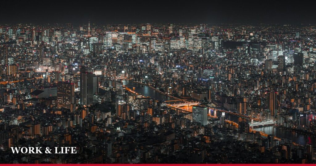 The Culture of Overtime (Zangyo) and Why It’s So Hard to Leave Work