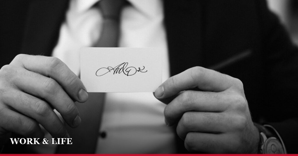 Business Card Exchange in Japan: A Step-by-Step Guide to Meishi Etiquette